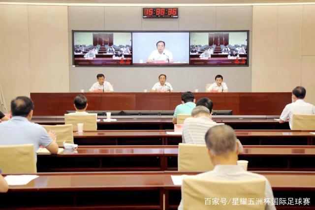 靠谱吗？德转预测巴萨新赛季主力阵：戈登突前，坎塞洛左后卫